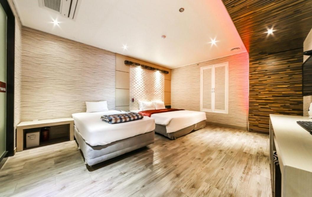 Madoka Motel Gyeongju Exterior foto